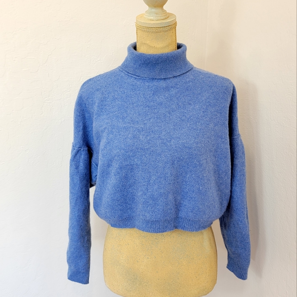 Free People blue cashmere cropped turtleneck sweater